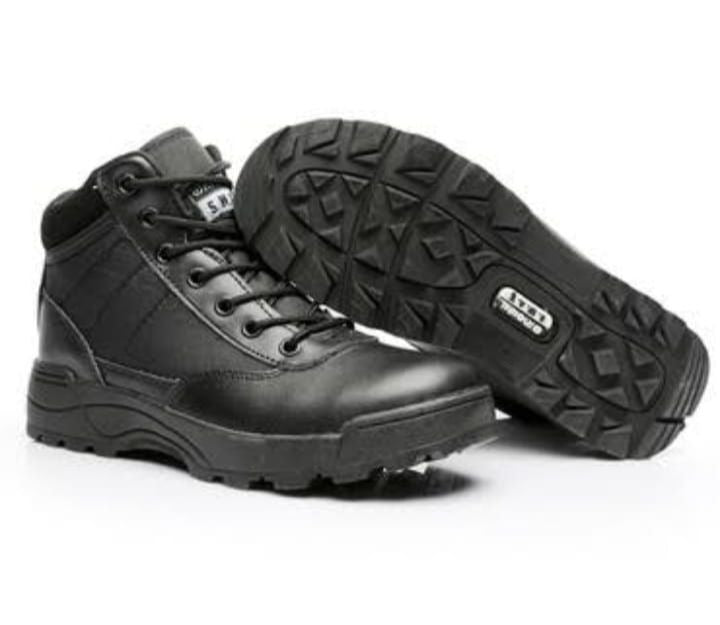 Men's outdoor leather shoes,